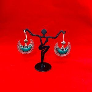 vintage style earings